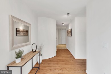 The Crescent unit 405, Silver Spring, MD 20910 - photo 6