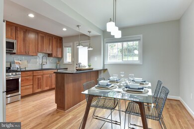 116 W Taylor Run Pkwy, Alexandria, VA 22314 - photo 7