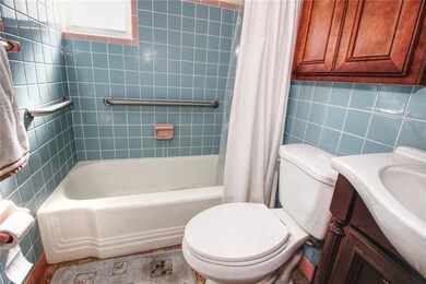 303 Stanley Ave, Frostproof, FL 33843 - photo 7