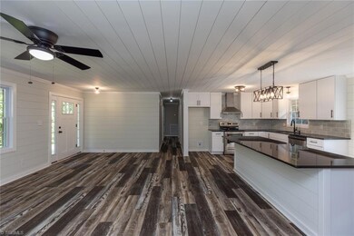 Gorgeous flooring