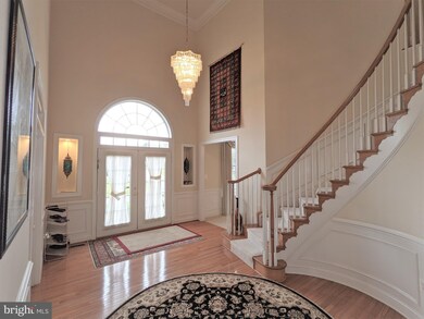 12648 Buckleys Gate Dr, Fairfax, VA 22030 - photo 5