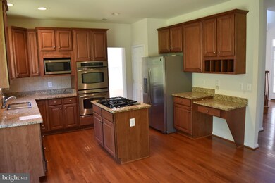 19237 Buna St, Triangle, VA 22172 - photo 4