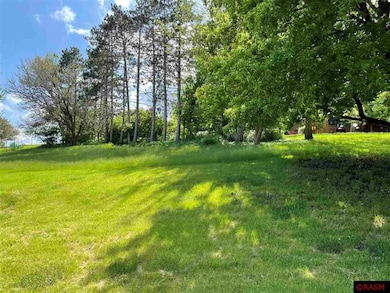 1628 Riverview Rd, Saint Peter, MN 56082 - photo 2