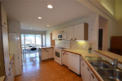 30 Bagy Wrinkle Cove unit 30, Warren, RI 02885 - photo 5