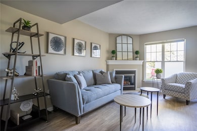 778 Royal Sunset Dr, Webster, NY 14580 - photo 2