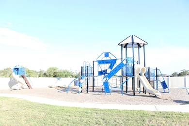 611 Glen Creek, Newton, KS 67114 - photo 6