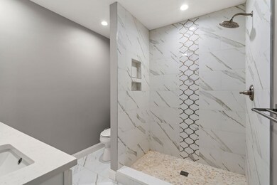 93 Providence St unit B, Mendon, MA 01756 - photo 4