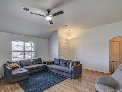 20496 E 32nd St S, Broken Arrow, OK 74014 - photo 5