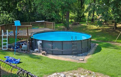 514 W Mill St, Montgomery, IN 47558 - photo 3