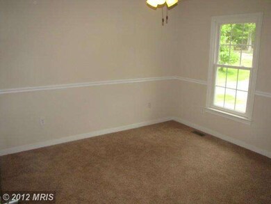 713 Canterbury Dr, Ruther Glen, VA 22546 - photo 2