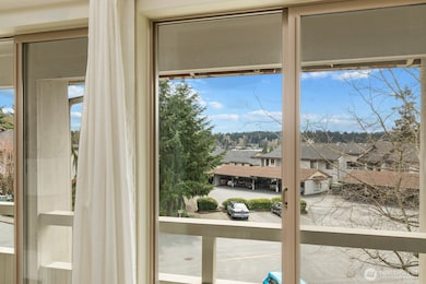 23405 Lakeview Dr unit H306, Mountlake Terrace, WA 98043 - photo 3