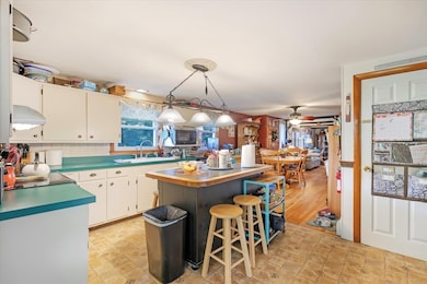 122 High St, Carver, MA 02330 - photo 3