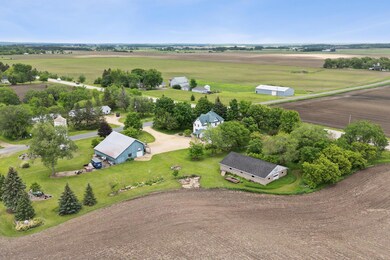 Country home 3 miles from New Richmond