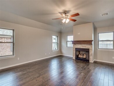 605 Beechwood Way, Moore, OK 73160 - photo 4