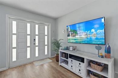 702 Poinciana Rd, Nokomis, FL 34275 - photo 4