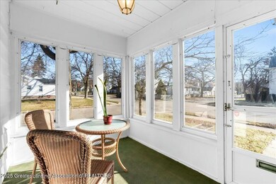 2200 Alpha St, Lansing, MI 48910 - photo 5