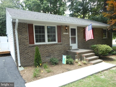 10702 Piedmont Dr, Fredericksburg, VA 22407 - photo 4