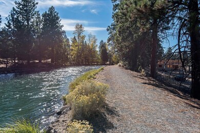 1313 SW Boardwalk Ln, Bend, OR 97702 - photo 4