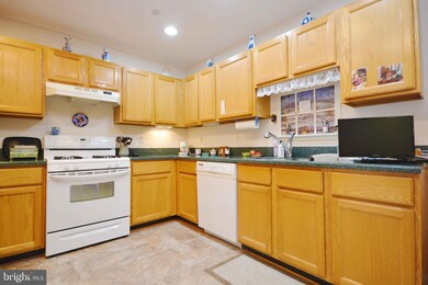 2726 Yeomans Lantern Ct, Annapolis, MD 21401 - photo 6