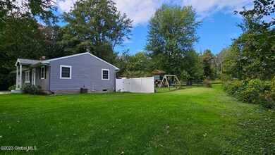 874 Charlton Rd, Schenectady, NY 12302 - photo 5
