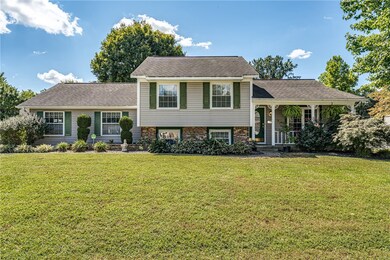 29 N Lakewood Dr, Effingham, IL 62401 - photo 2