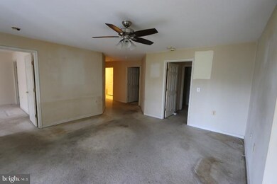 9050 Gracious End Ct unit 104, Columbia, MD 21046 - photo 6