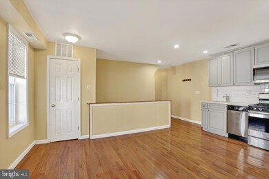 1400 S Chadwick St unit 2, Philadelphia, PA 19146 - photo 5