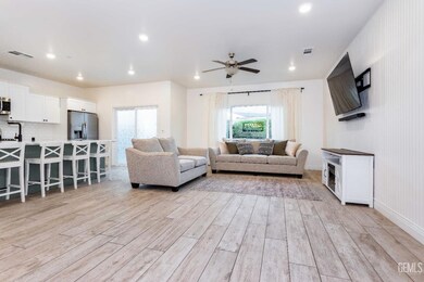 9004 Village Oaks Way, Shafter, CA 93263 - photo 7