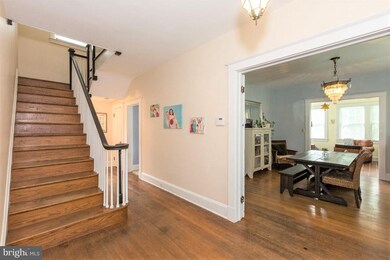 237 Ridgeway Rd, Catonsville, MD 21228 - photo 3