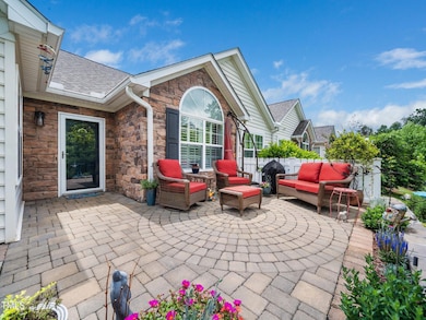 25-web-or-mls-1167 Blue Bird-174