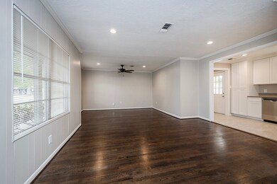 1610 Cheshire Ln, Houston, TX 77018 - photo 5