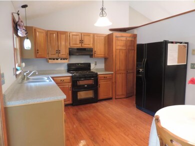 22 Pearson St, Litchfield, NH 03052 - photo 7