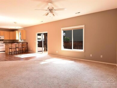 63330 Lavacrest St, Bend, OR 97701 - photo 6