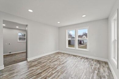 1320 Sprott St, Auburn, IN 46706 - photo 4