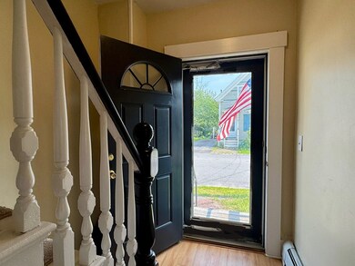 8 Monroe St, Dover, NH 03820 - photo 5