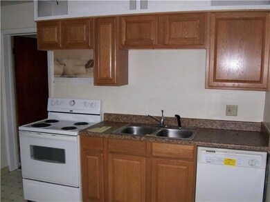 1620 Simpson Dr, Columbus, OH 43227 - photo 7