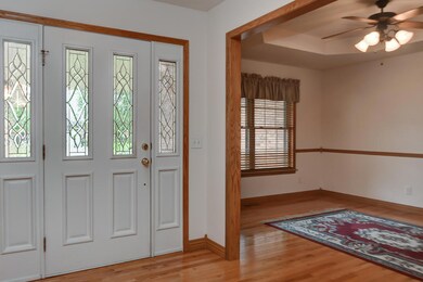 Entry & Formal Dining