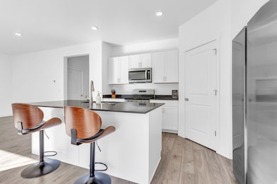 1137 E Commodore Ln, Saratoga Springs, UT 84045 - photo 7