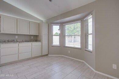 007_Dining Room