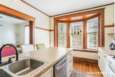 201 Lafayette Avenue NE Grand Rapids