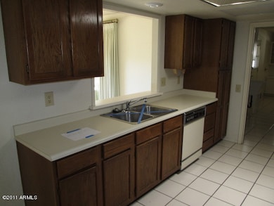 023-316596 - alt alt kitchen