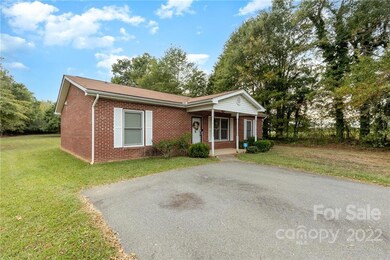 105 Braswell St, Marshville, NC 28103 - photo 3
