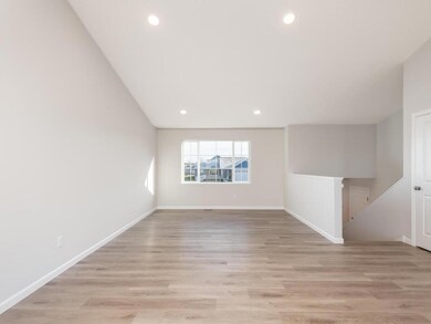 938 Prestwick Dr, Belle Plaine, MN 56011 - photo 6