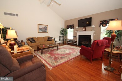 35 Devalinder Dr, Newark, DE 19702 - photo 4
