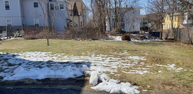 9 Reynolds St, Worcester, MA 01606 - photo 4