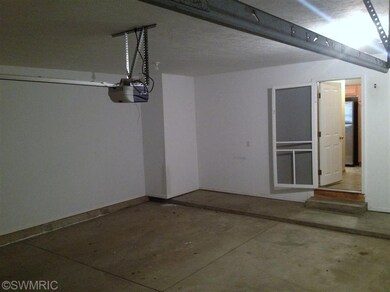 26 Brewer Park Cir unit 2, Byron Center, MI 49315 - photo 7