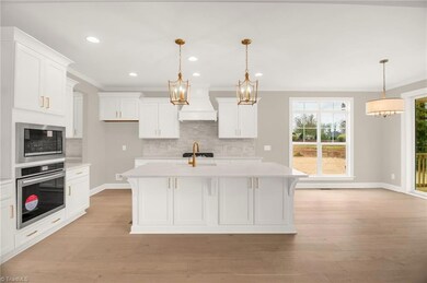 8204 Pyramid Dr, Summerfield, NC 27358 - photo 6