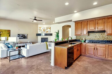 8141 N 13th Place, Phoenix, AZ 85020 - photo 4