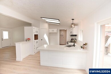 11674 Lark Ct NE, Aurora, OR 97002 - photo 5