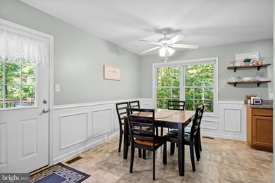 295 Honeysuckle Ln, Harpers Ferry, WV 25425 - photo 5